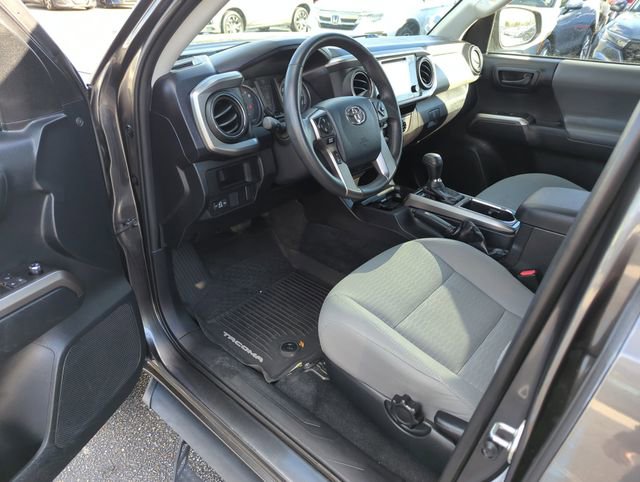 Used 2017 Toyota Tacoma SR5 w/ Tow Package image 9