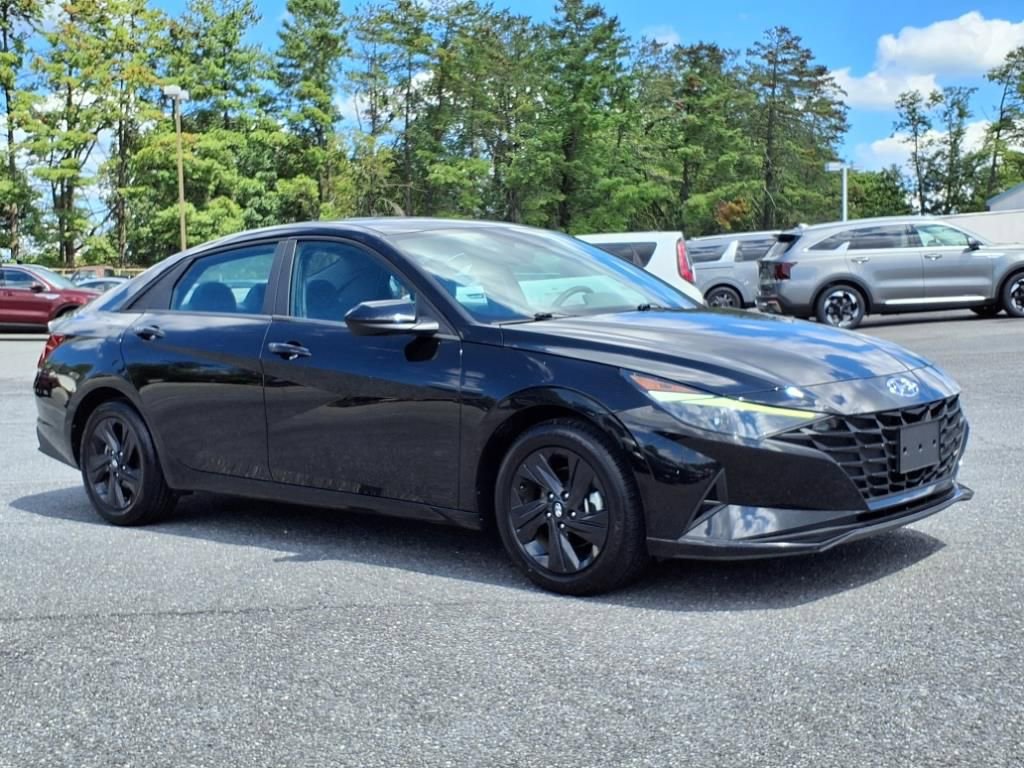 Used 2023 Hyundai Elantra SEL