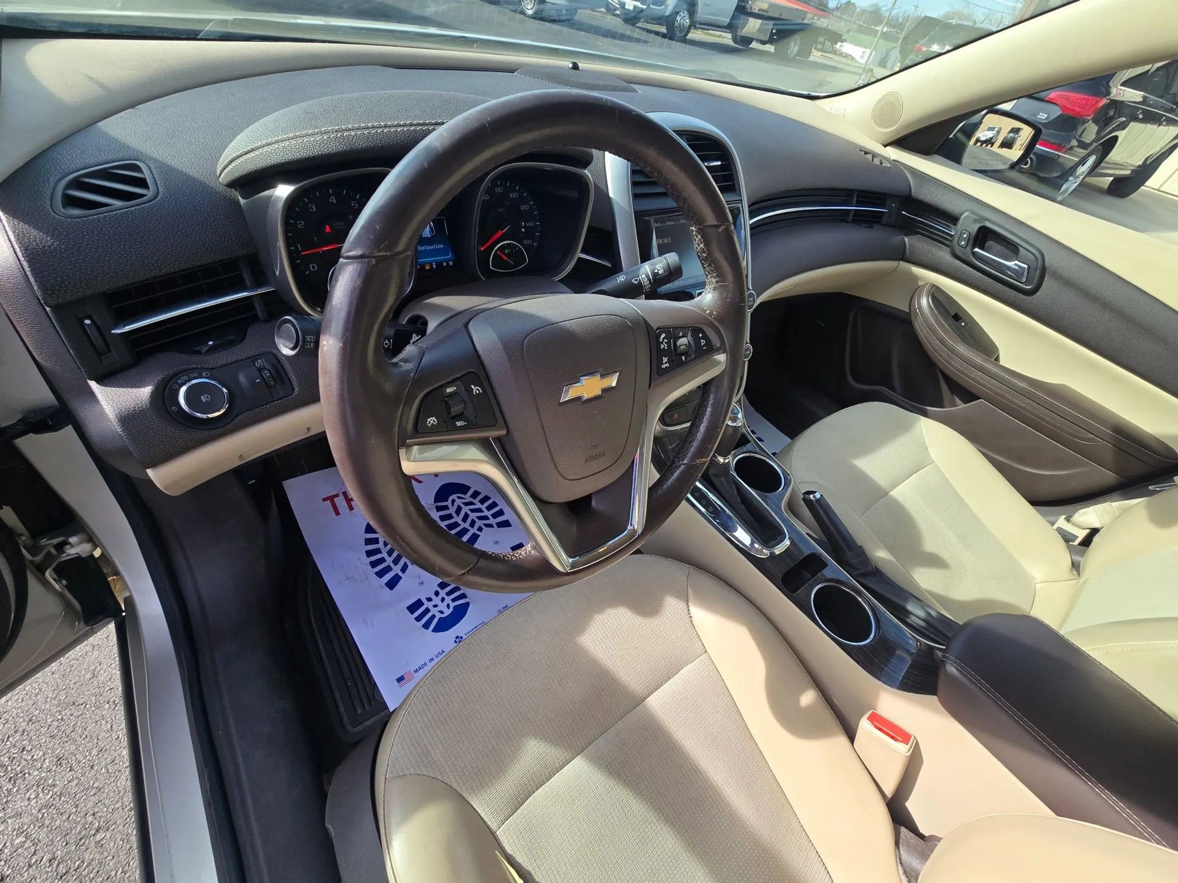 Used 2015 Chevrolet Malibu LT FWD image 10