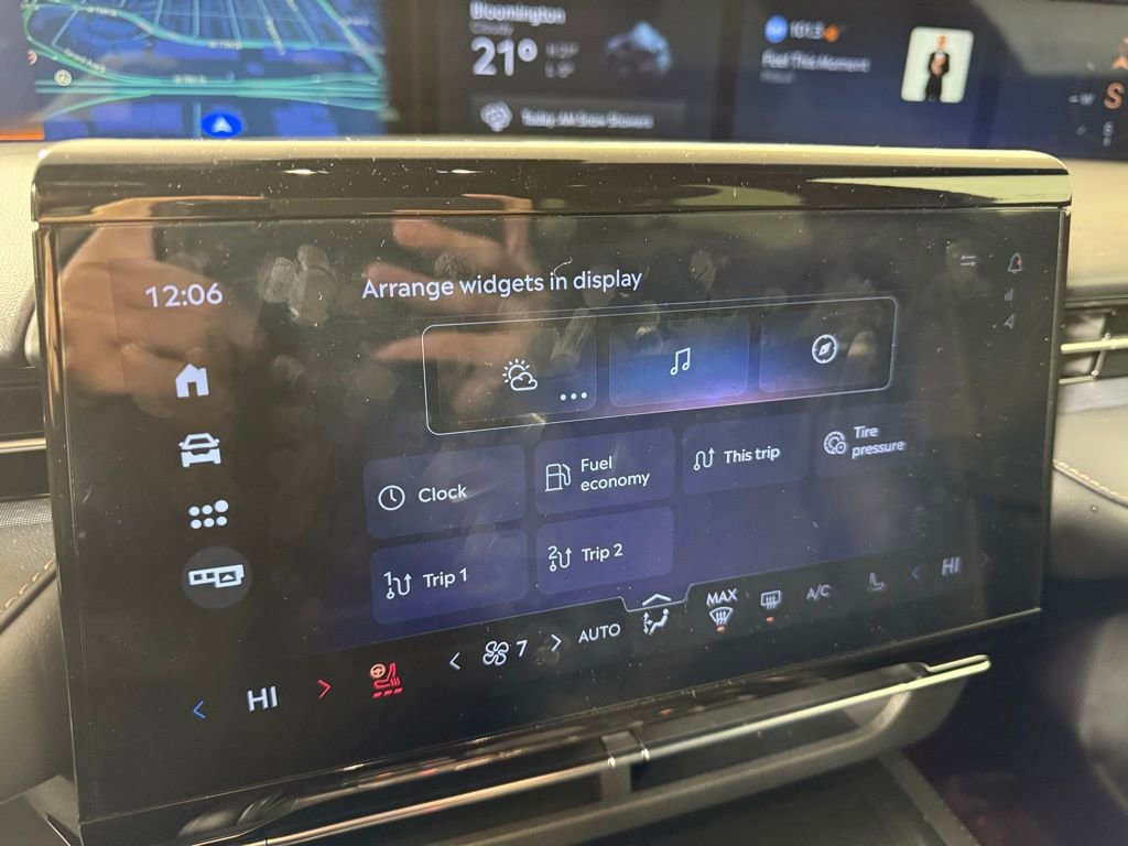 New 2024 Lincoln Nautilus Reserve w/ Equipment Group 202A image 25