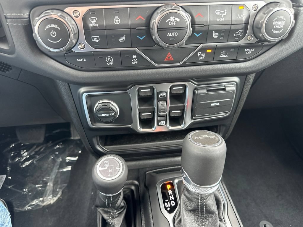New 2026 Jeep Gladiator Sport AWD/4WD image 44
