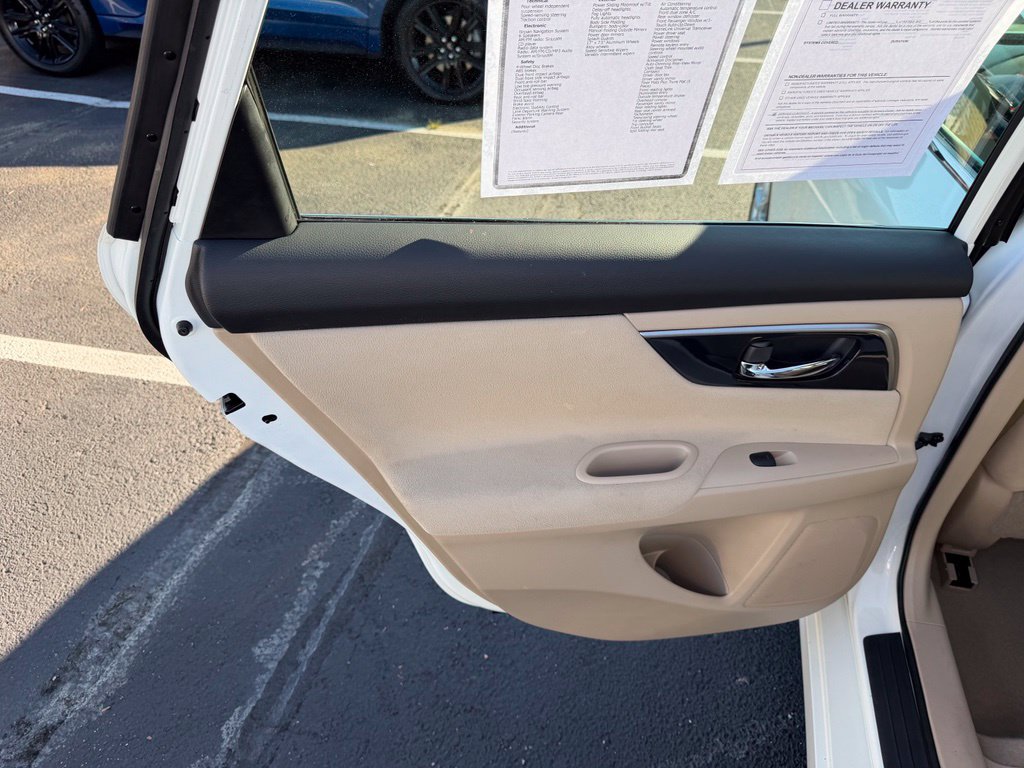 Used 2014 Nissan Altima 2.5 SV w/ Convenience Package FWD image 15