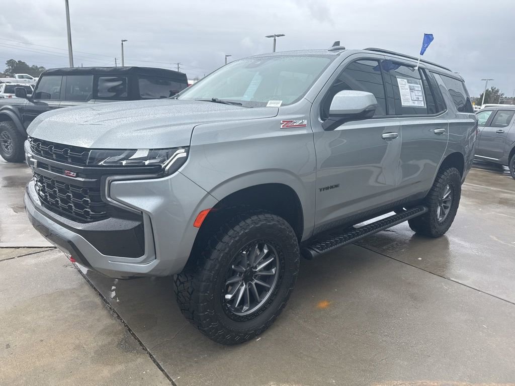 Used 2024 Chevrolet Tahoe Z71 w/ Luxury Package image 3