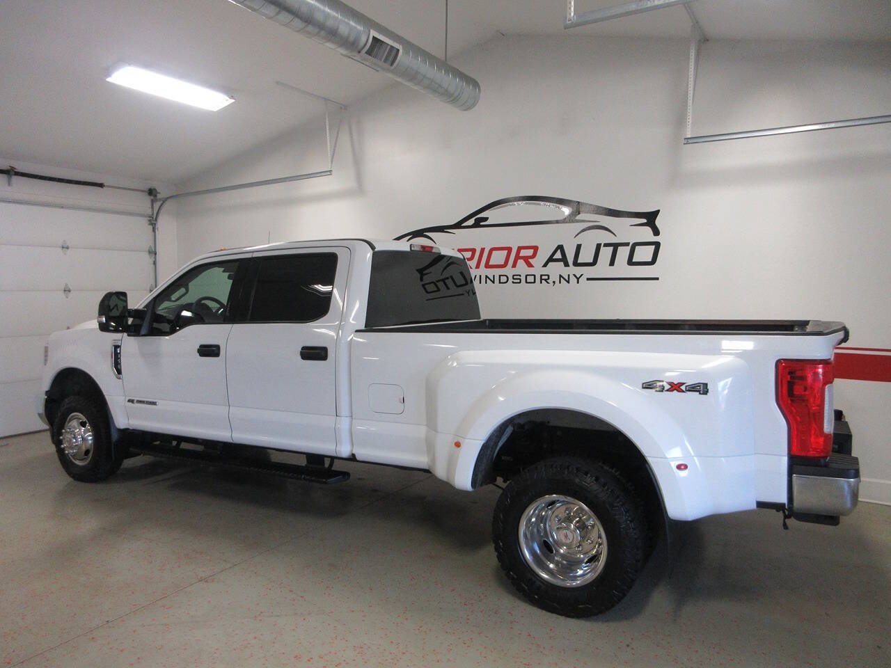 Used 2019 Ford F350 XLT AWD/4WD image 4