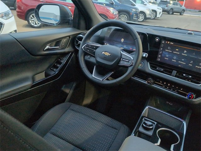 Used 2026 Chevrolet Equinox LT image 15