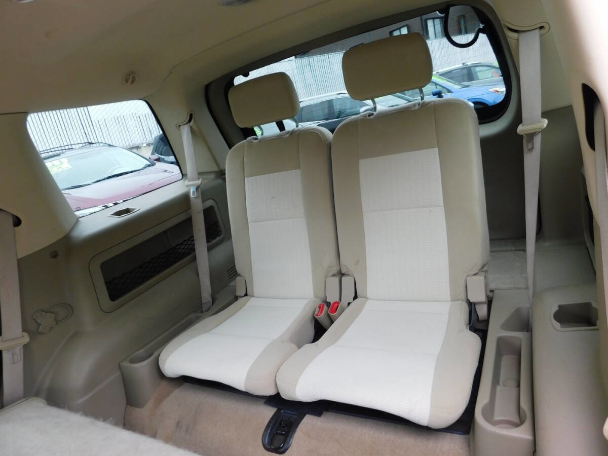 Used 2010 Ford Explorer XLT AWD/4WD image 6