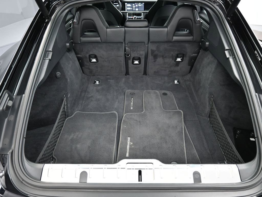 Certified 2021 Porsche Panamera GTS image 30