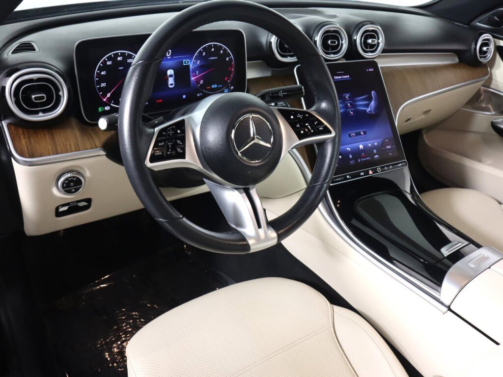 Used 2022 Mercedes-Benz C 300 Sedan image 9