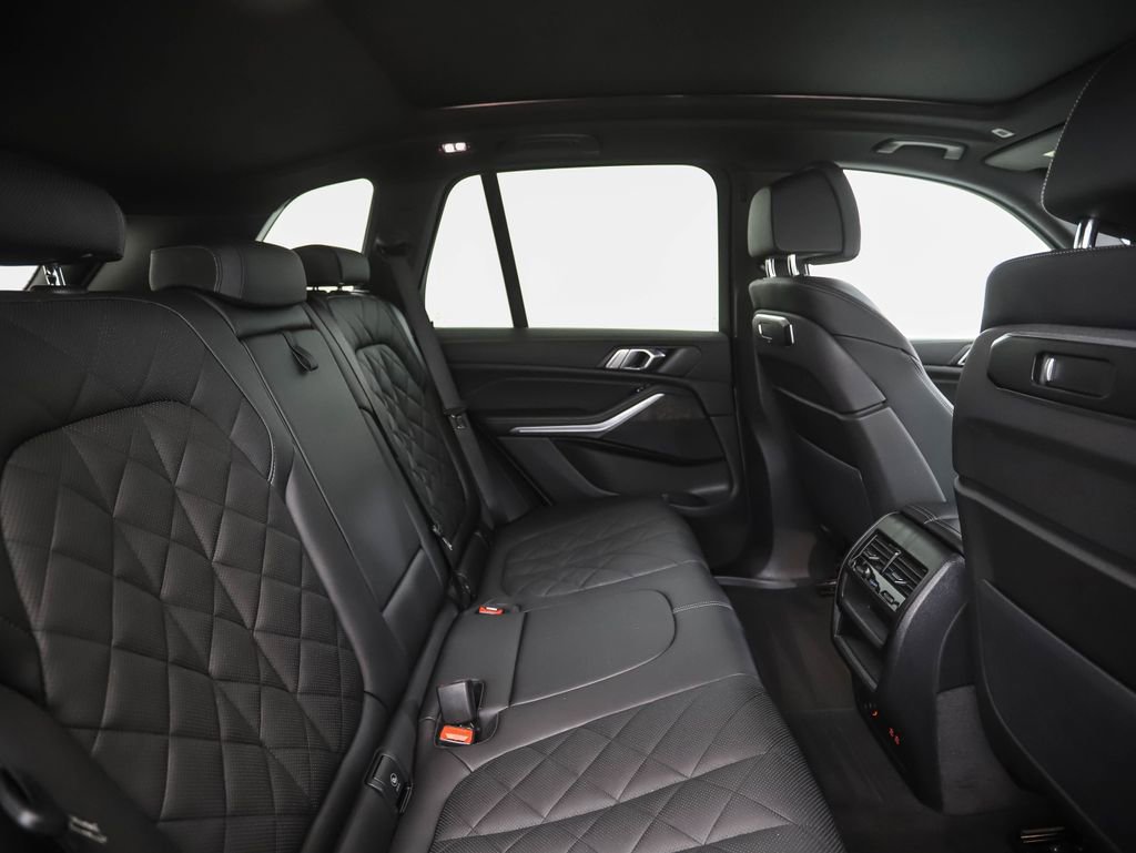 Certified 2024 BMW X5 xDrive50e image 27