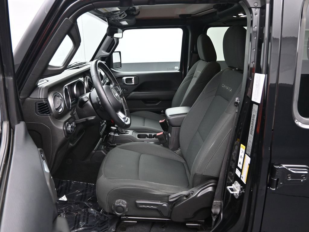 Used 2019 Jeep Wrangler Unlimited Sahara w/ Dual Top Group image 26