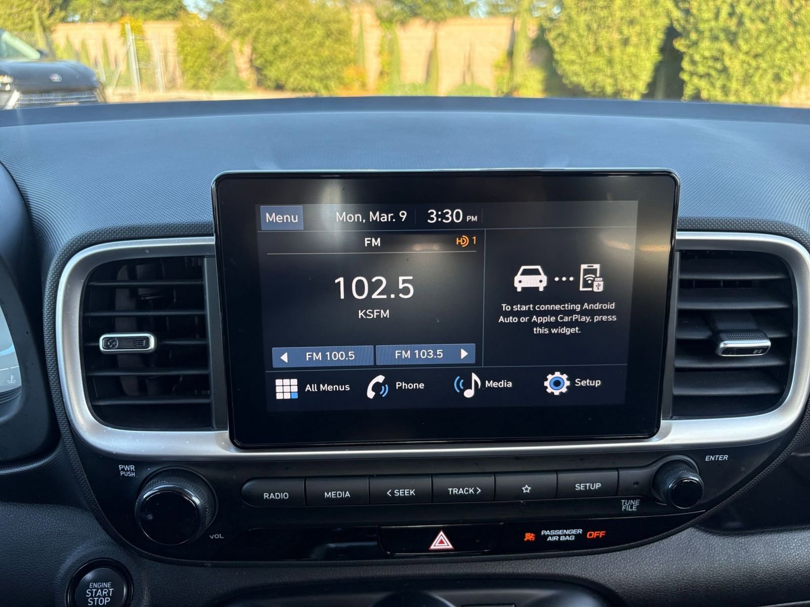 Used 2025 Hyundai Venue SEL image 20