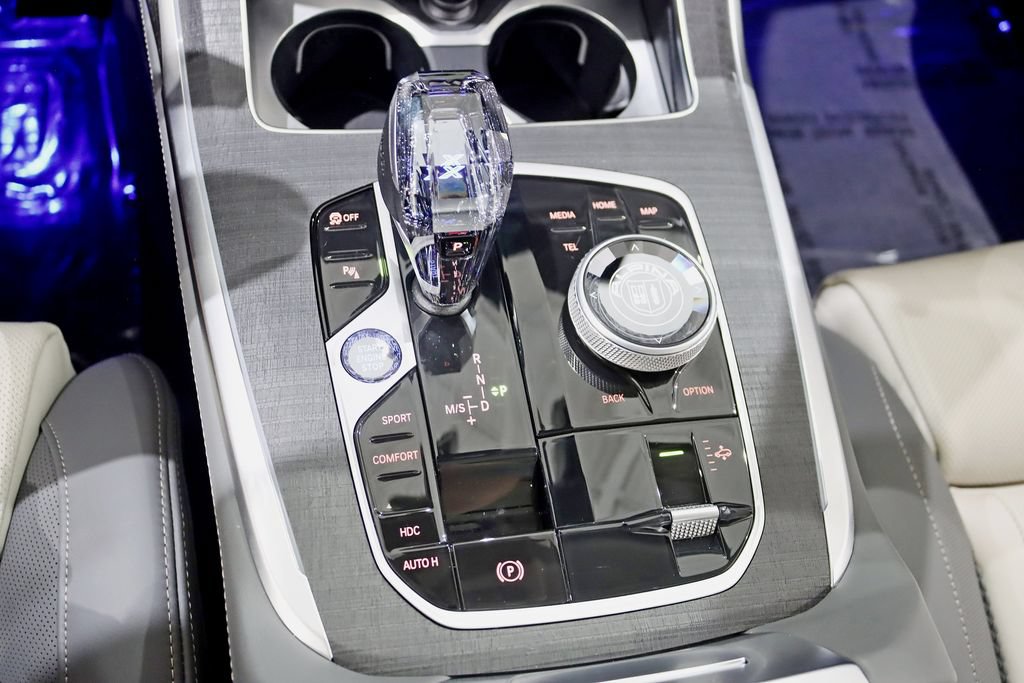Used 2026 BMW ALPINA XB7 AWD/4WD image 30