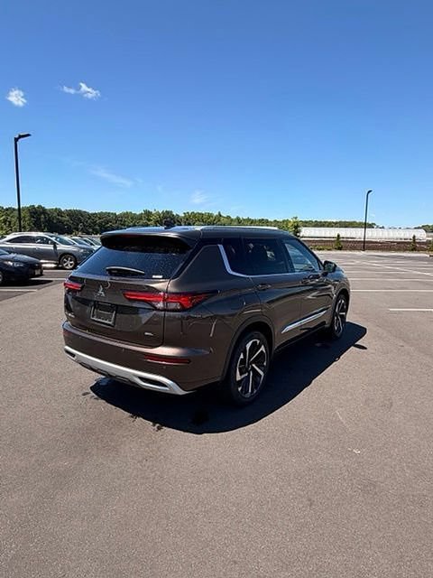 Used 2022 Mitsubishi Outlander SEL AWD/4WD image 3