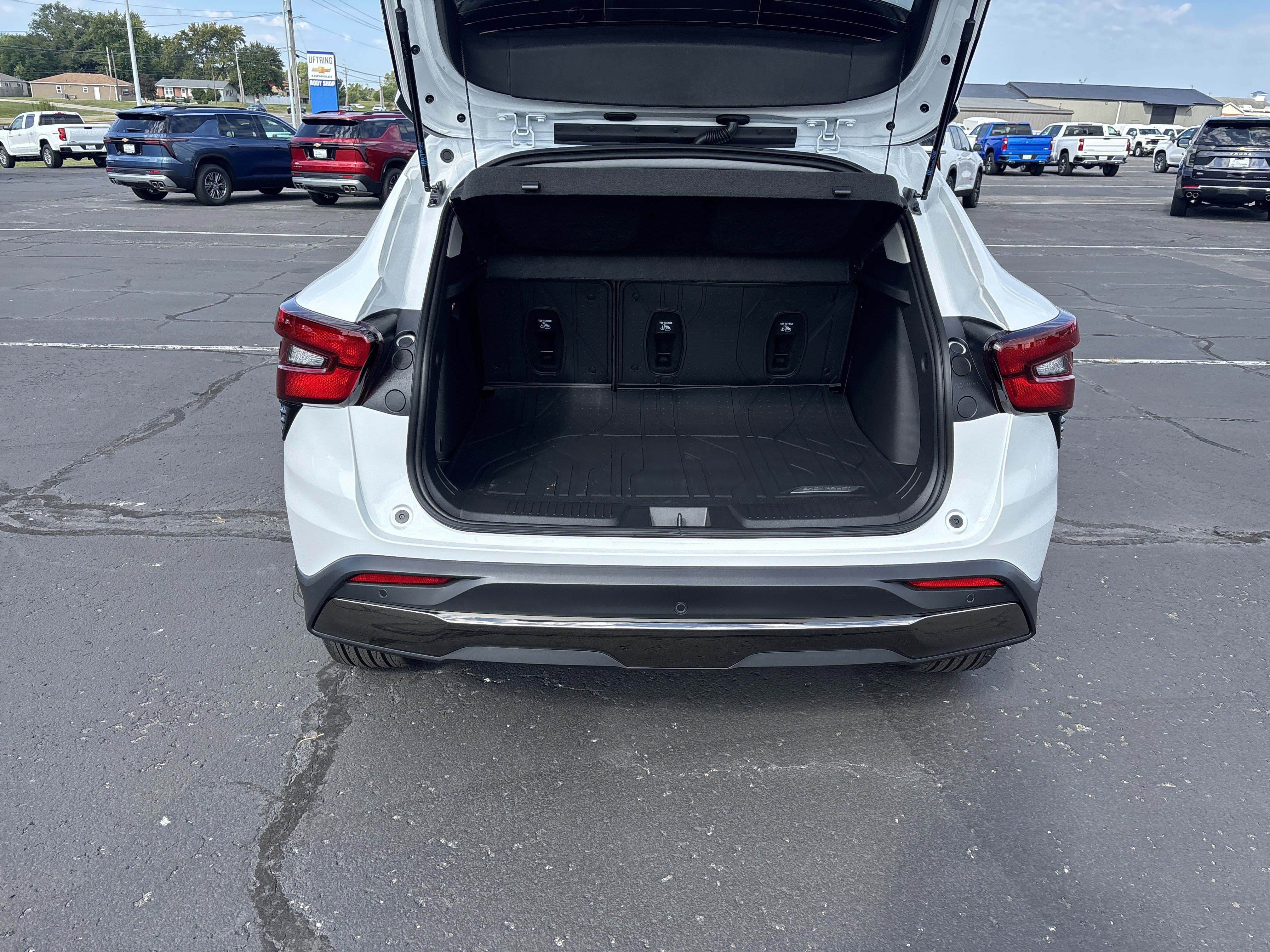 New 2025 Chevrolet Trax ACTIV w/ Driver Confidence Package image 5