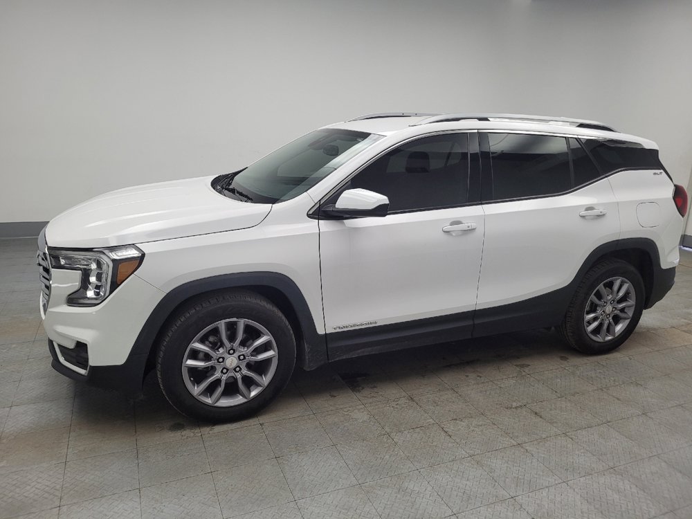 Used 2022 GMC Terrain SLT image 2