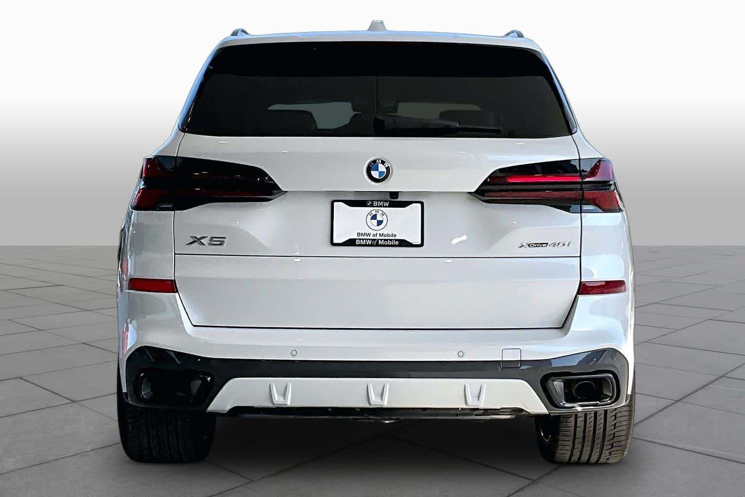 Used 2026 BMW X5 xDrive40i w/ Executive Package AWD/4WD image 4