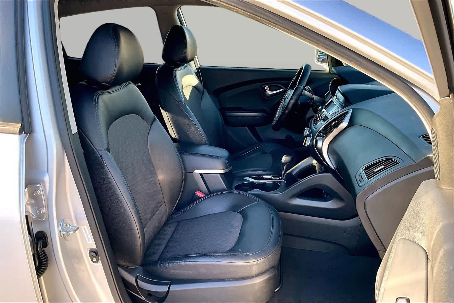Used 2013 Hyundai Tucson GLS AWD/4WD image 8