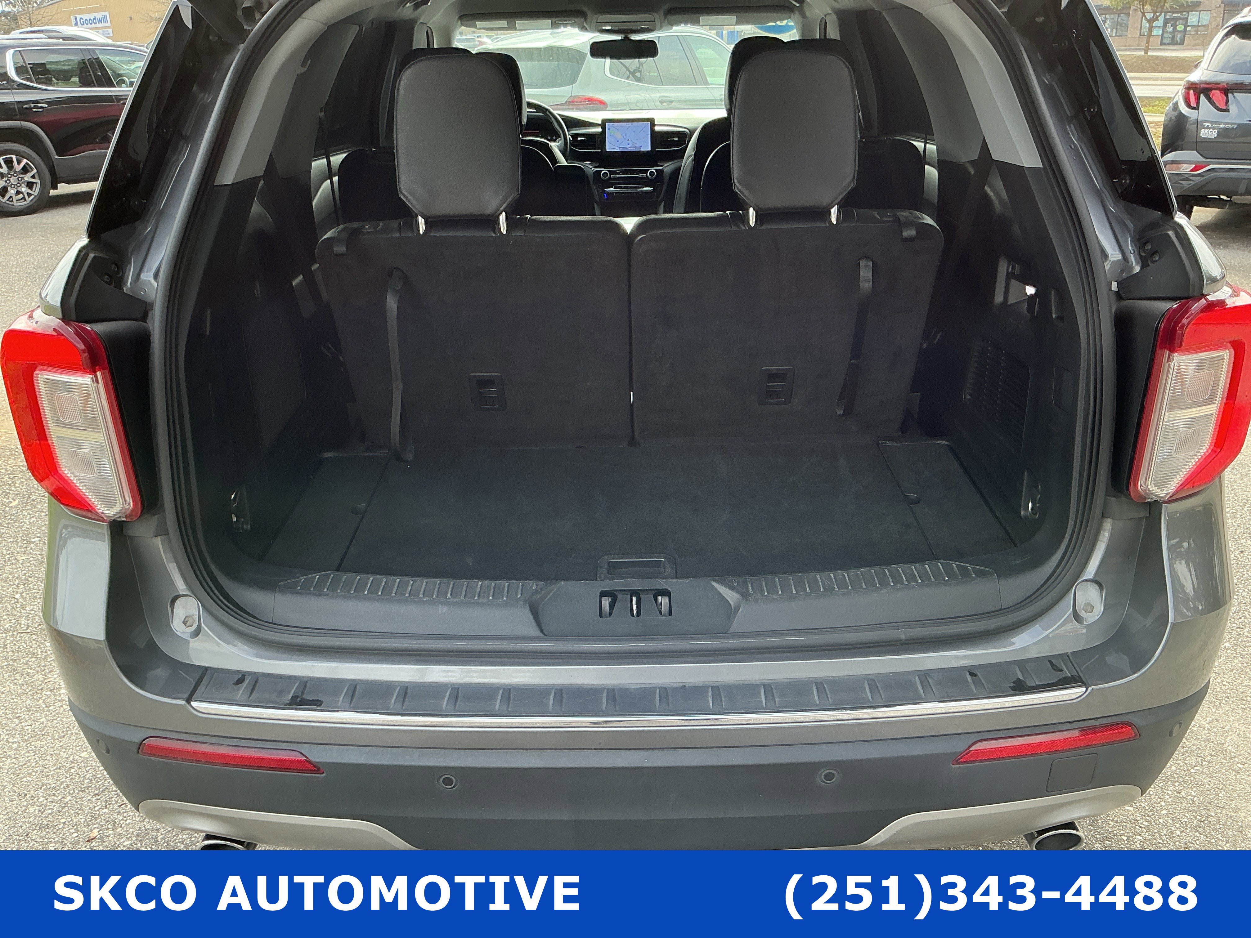 Used 2022 Ford Explorer Limited image 21