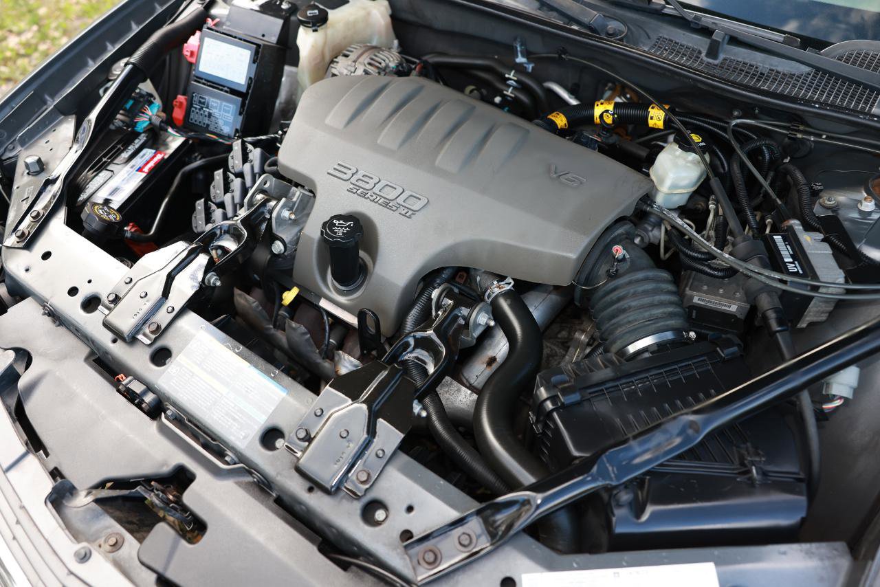 Used 2005 Chevrolet Impala LS w/ Preferred Equipment Group image 38