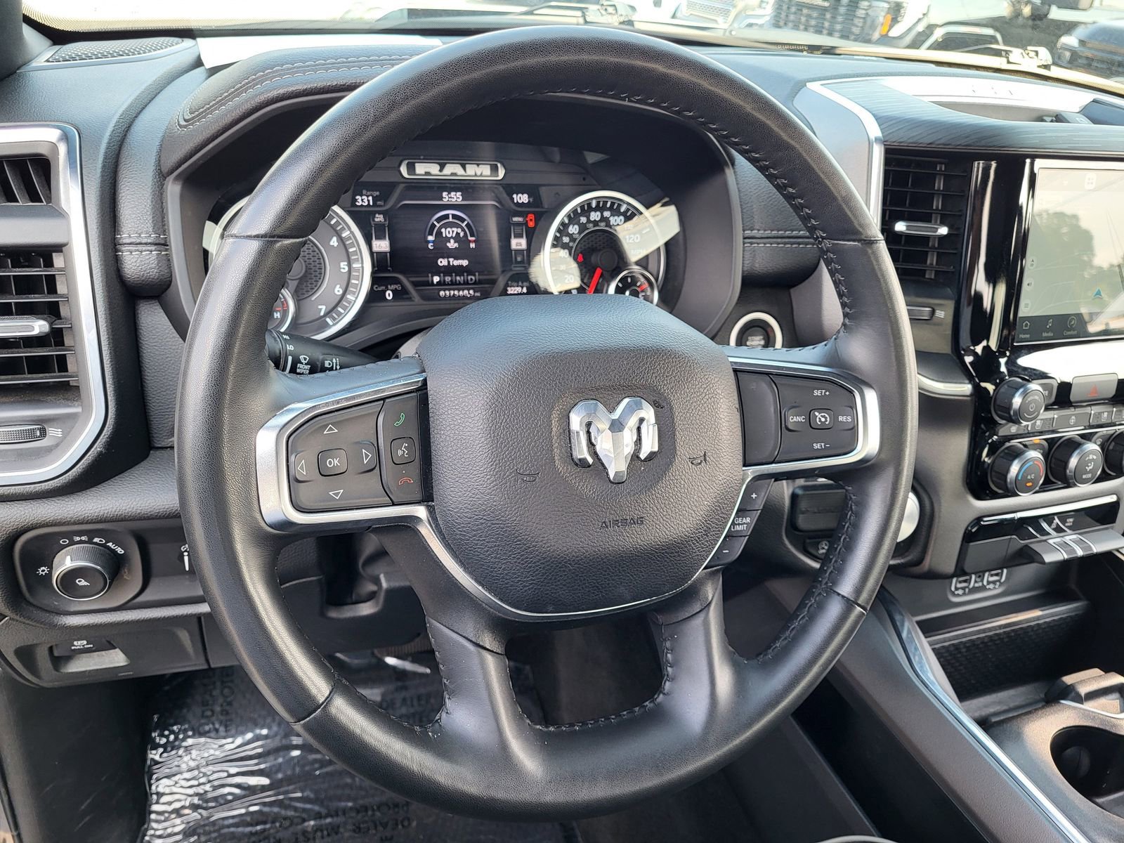 Used 2024 RAM 1500 Laramie image 15