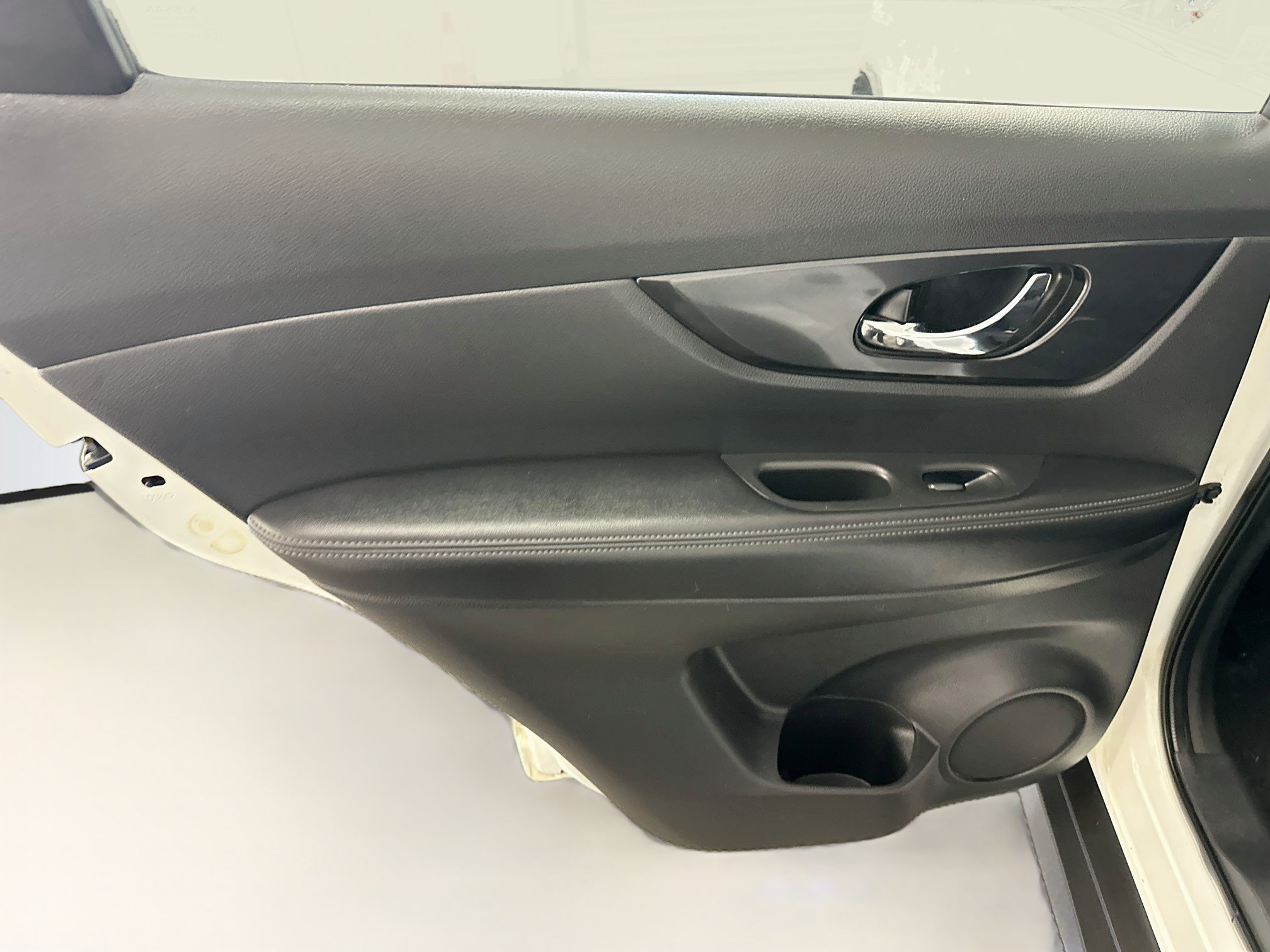 Used 2017 Nissan Rogue S AWD/4WD image 26