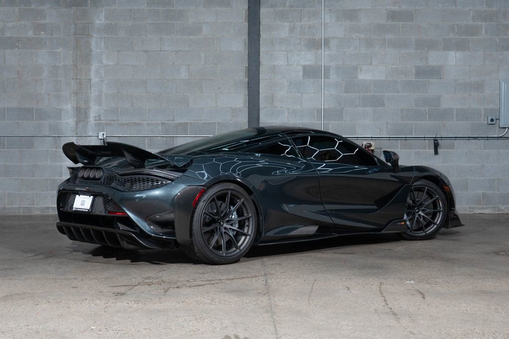 Used 2021 McLaren 765LT image 3