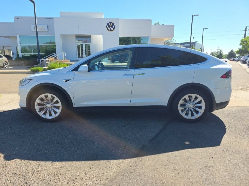 Used 2019 Tesla Model X AWD/4WD image 2
