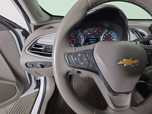 Used 2018 Chevrolet Malibu LT w/ Leather Package image 27