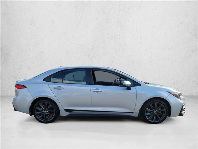 Used 2026 Toyota Corolla SE FWD image 4