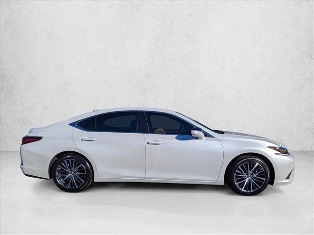 Used 2024 Lexus ES 350 w/ Premium Package image 4