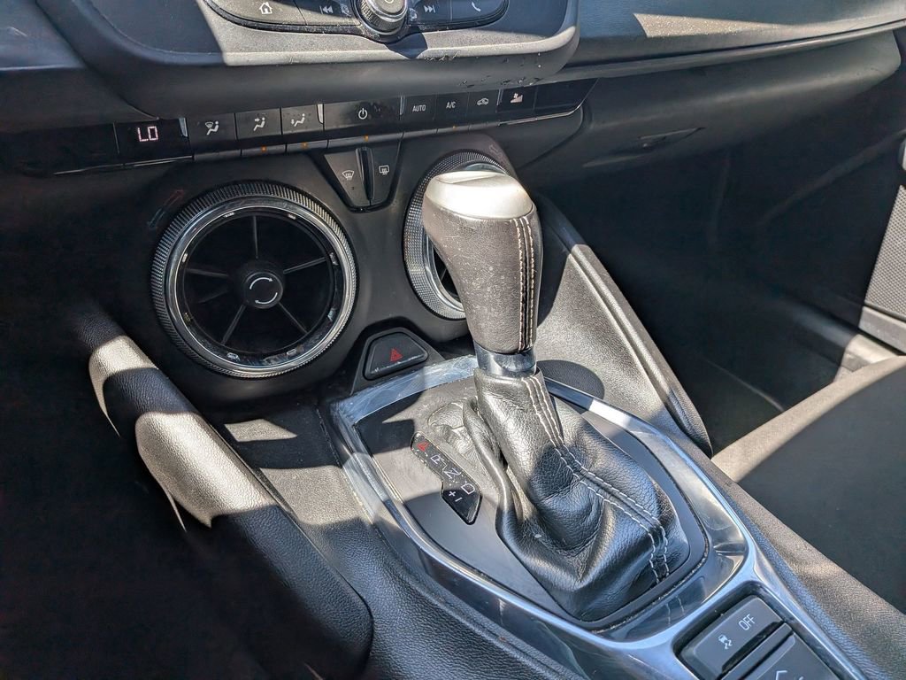 Used 2020 Chevrolet Camaro LS RWD image 24