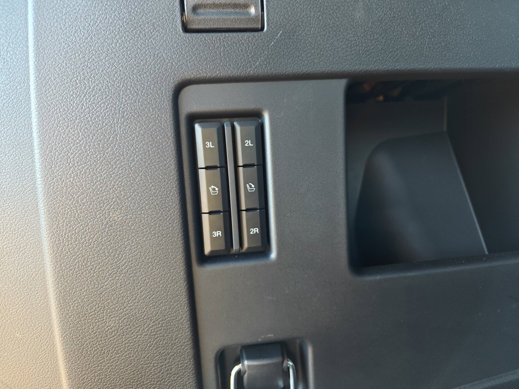 Used 2024 Ford Expedition Limited w/ Excursion Package image 33