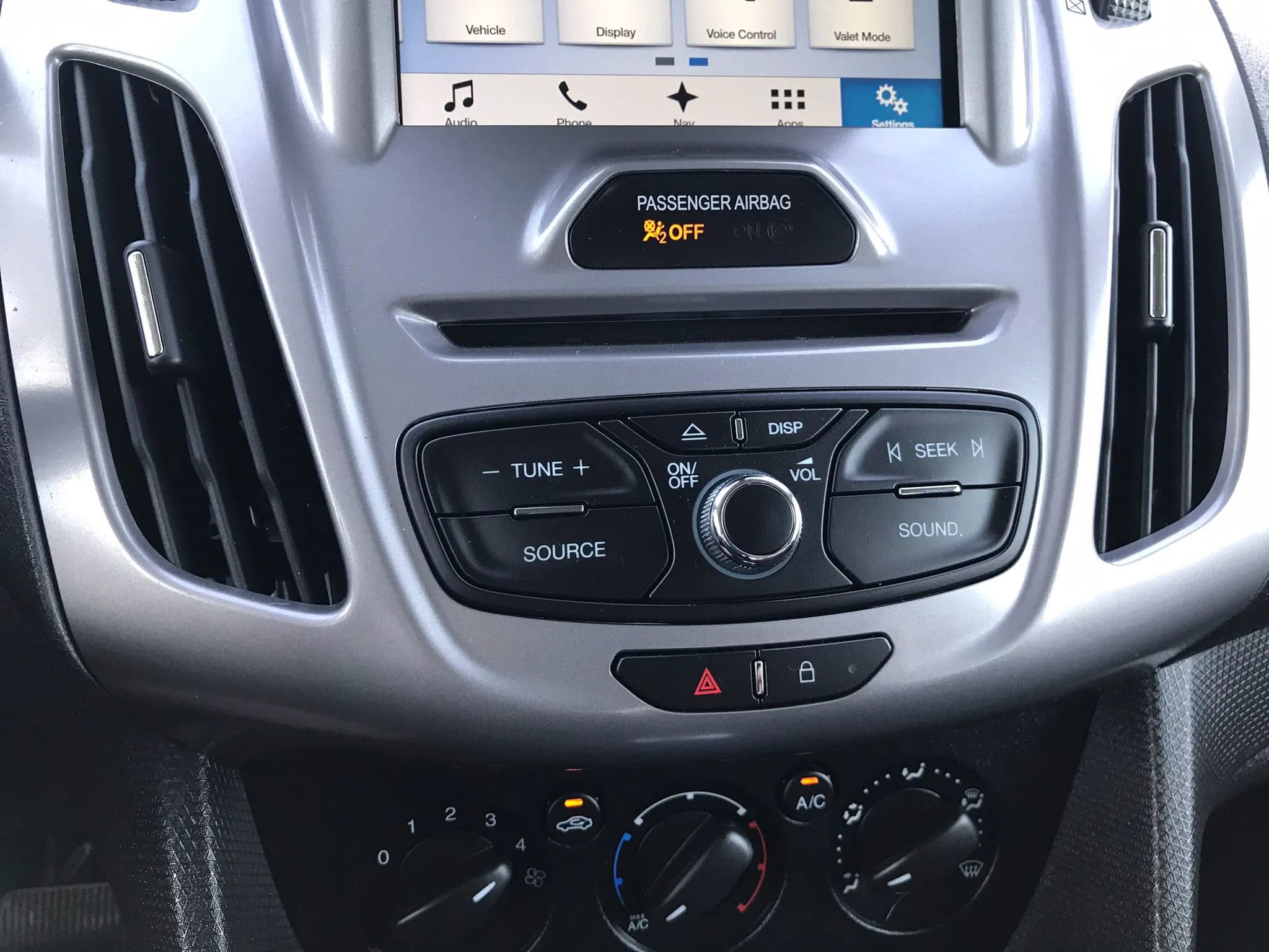 Used 2018 Ford Transit Connect XLT image 25