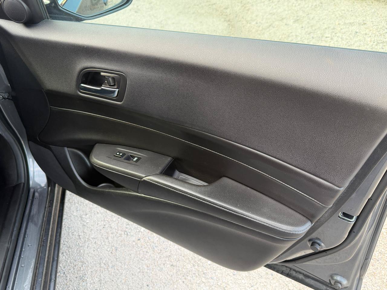 Used 2014 Acura ILX Hybrid w/ Technology Package FWD image 12