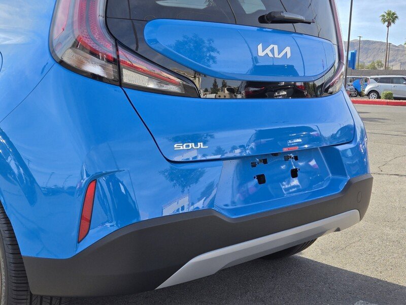 Certified 2025 Kia Soul EX FWD image 6