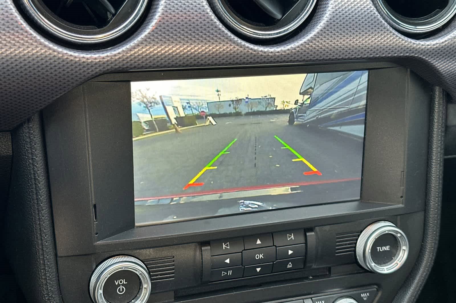 Used 2016 Ford Mustang Coupe image 18