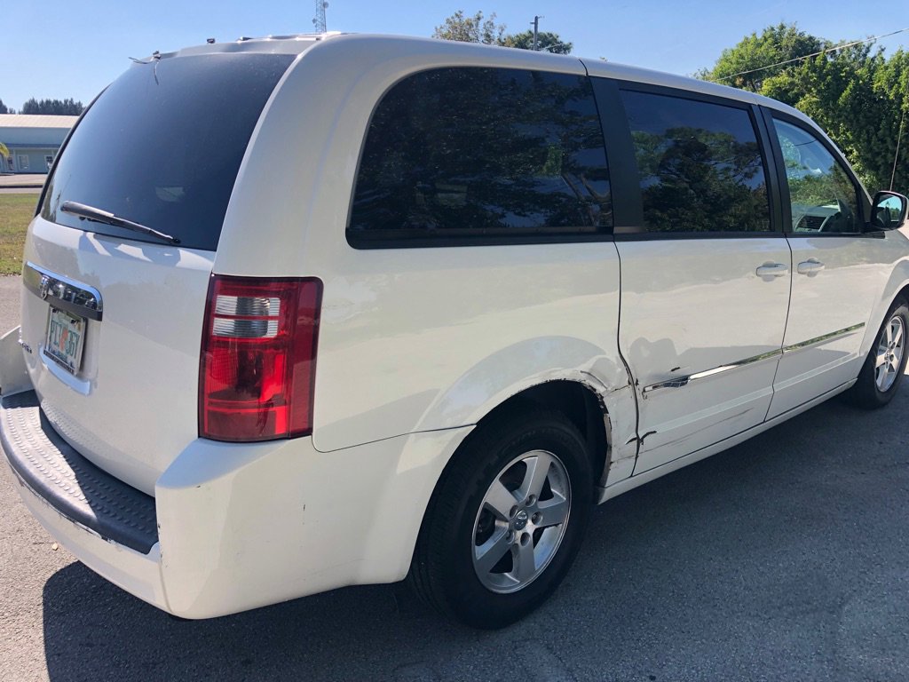 Used 2008 Dodge Grand Caravan SXT image 3