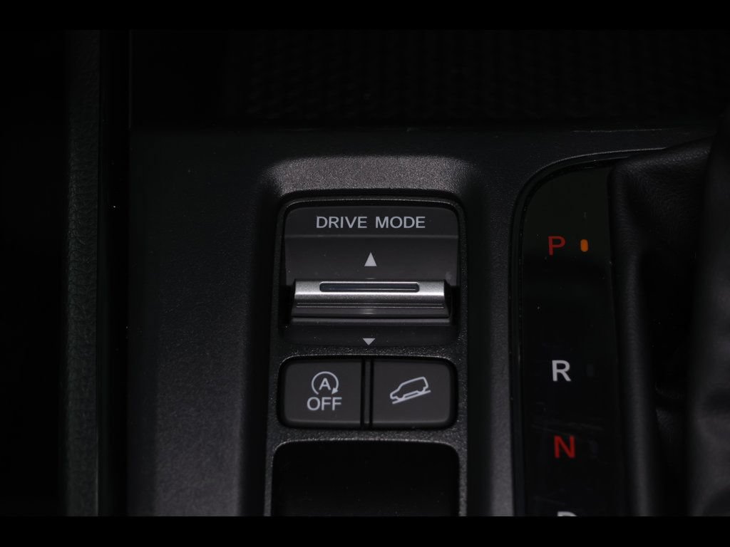 Used 2025 Honda CR-V LX image 26