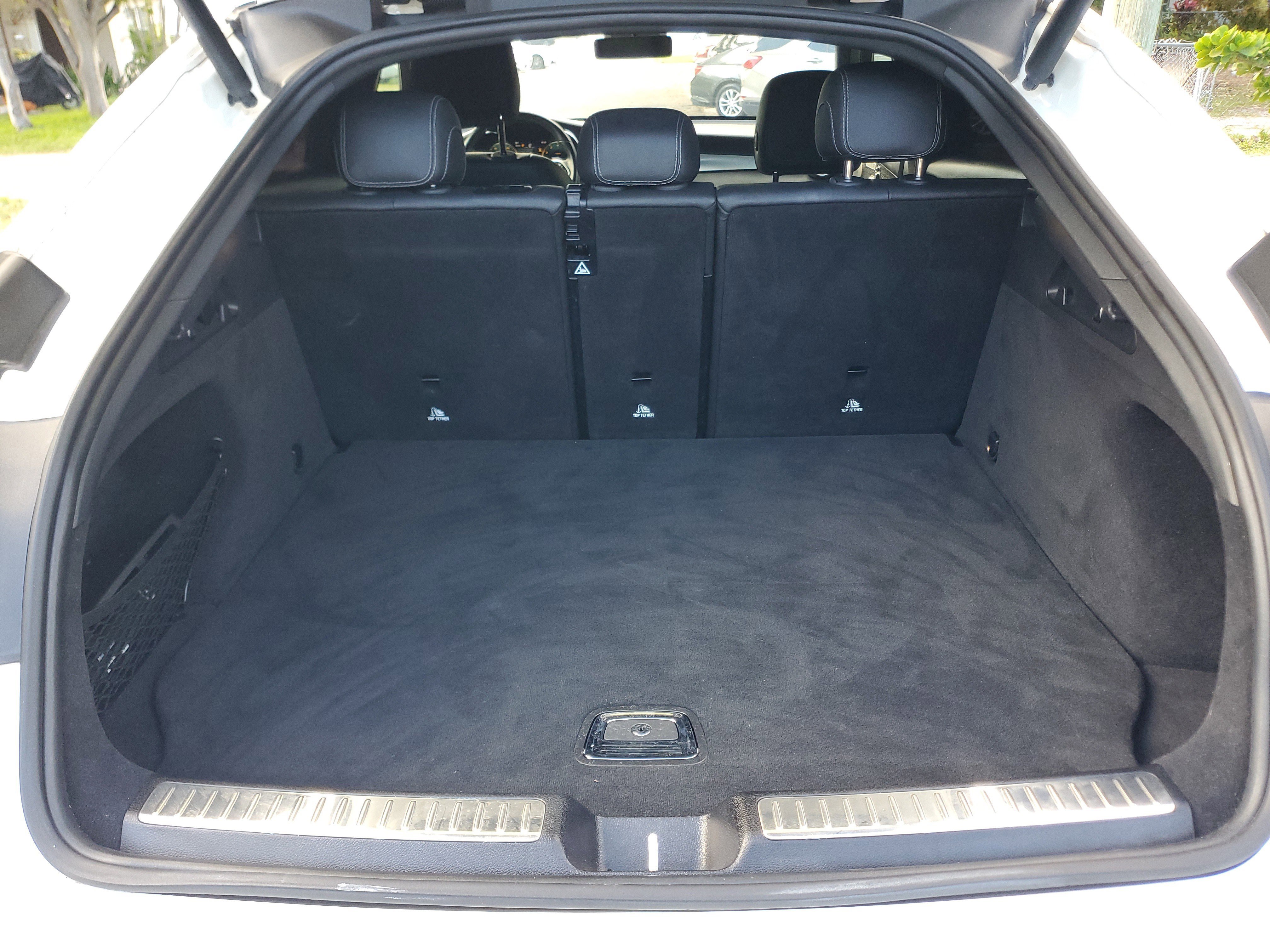 Used 2021 Mercedes-Benz GLC 300 4MATIC Coupe image 10