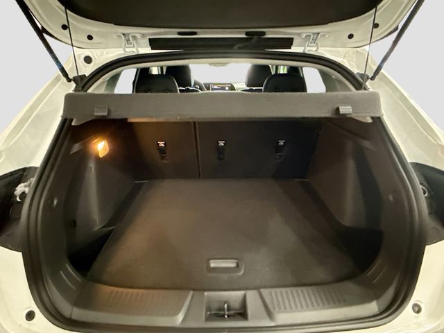 New 2026 Chevrolet Trax LT w/ LPO, Blackout Package image 24