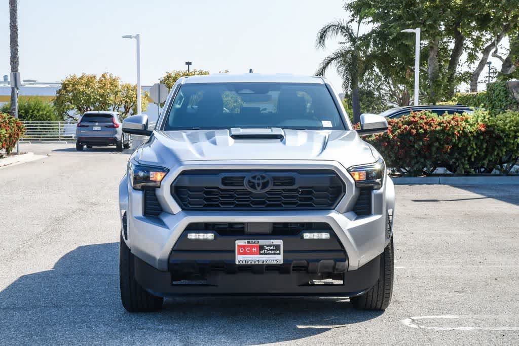 Used 2025 Toyota Tacoma TRD Sport AWD/4WD video 2