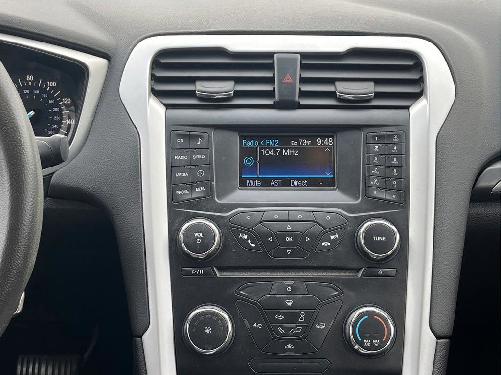 Used 2014 Ford Fusion SE image 21