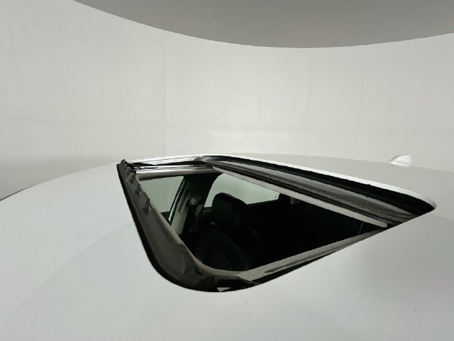 Certified 2022 Honda Civic EX-L image 9