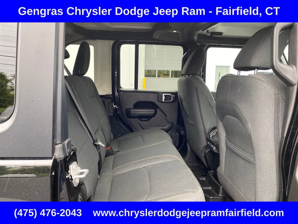 Used 2024 Jeep Wrangler Unlimited AWD/4WD image 34