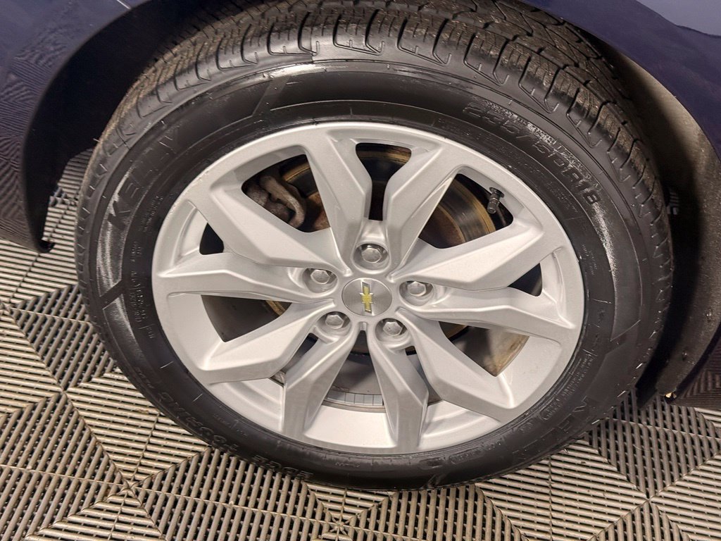 Used 2018 Chevrolet Impala LT FWD image 14