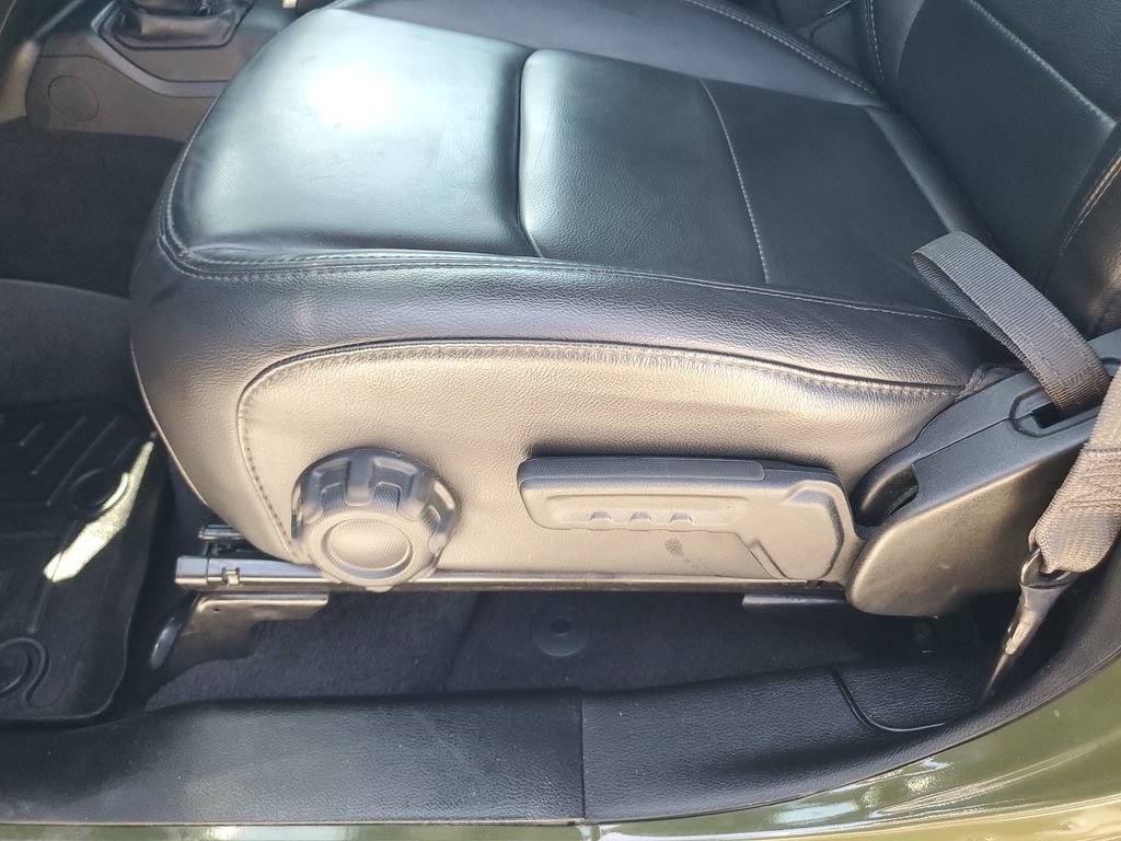 Used 2021 Jeep Wrangler Unlimited Sahara AWD/4WD image 19