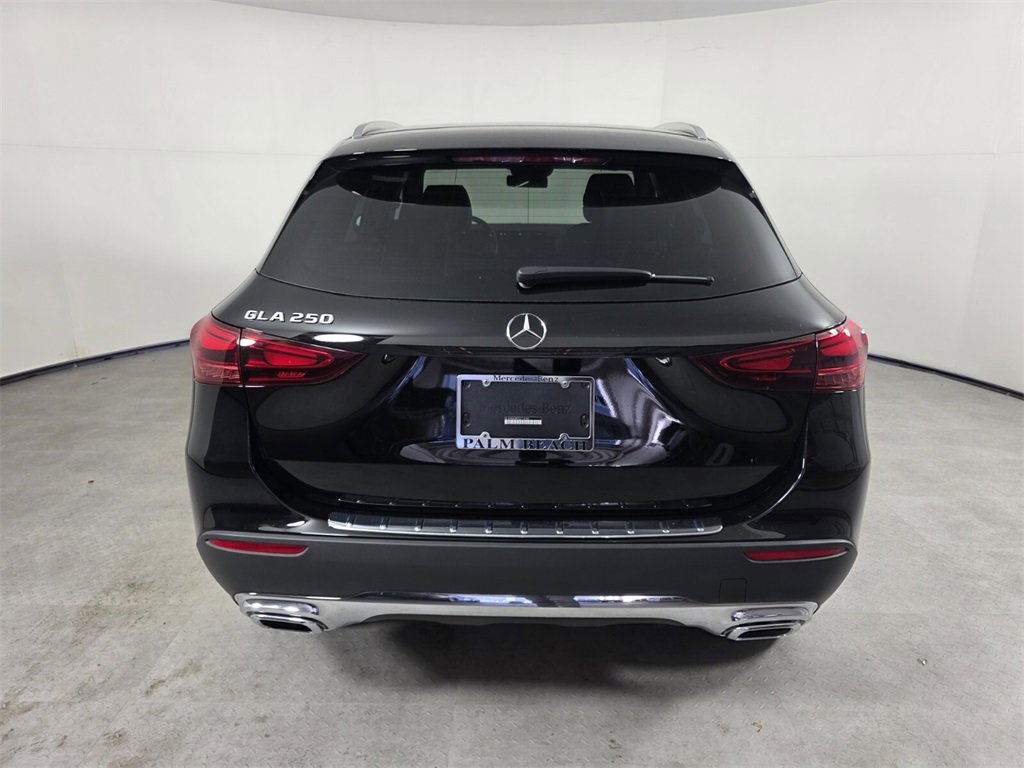 Certified 2025 Mercedes-Benz GLA 250 image 5