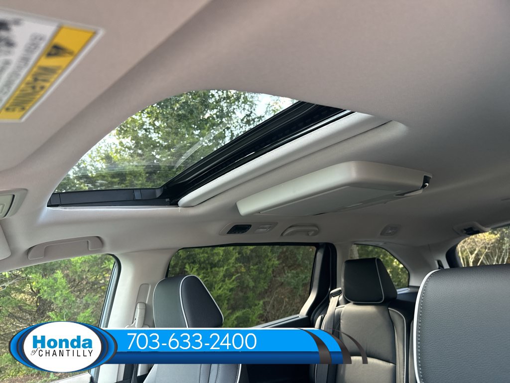New 2027 Honda Odyssey Touring image 21
