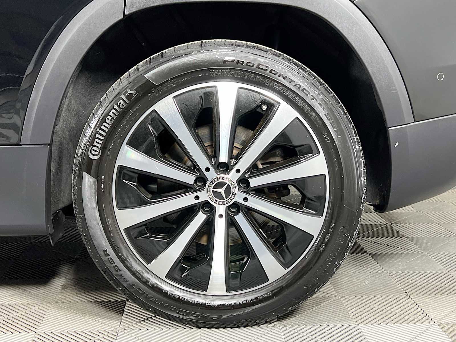 Used 2023 Mercedes-Benz GLB 250 4MATIC image 32