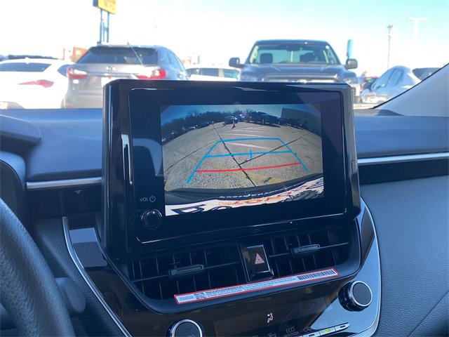 Used 2025 Toyota Corolla LE image 28